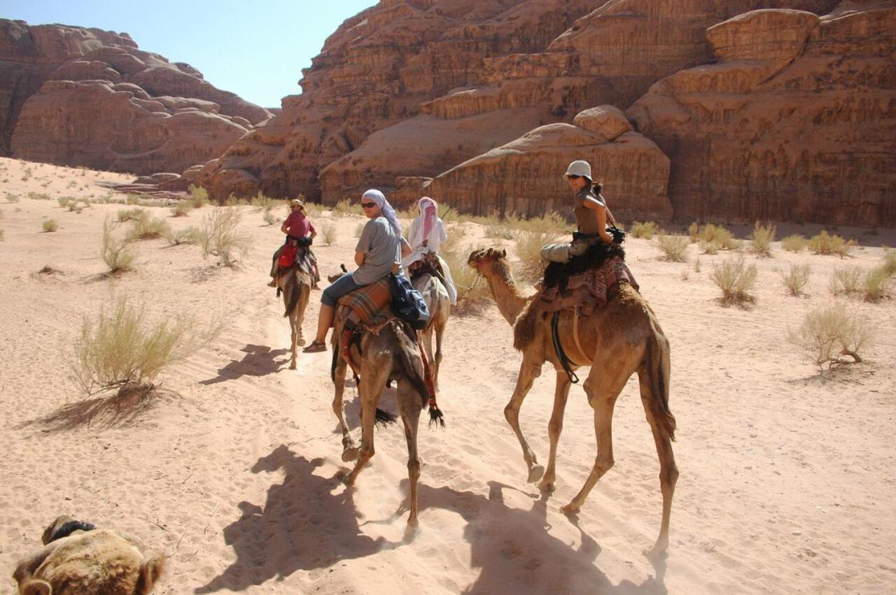 Wadi Rum Stars Camp Exterior photo